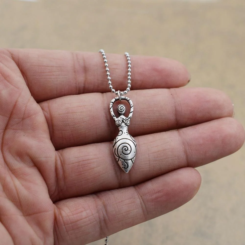 Goddess of Fertility Necklace - Image 3